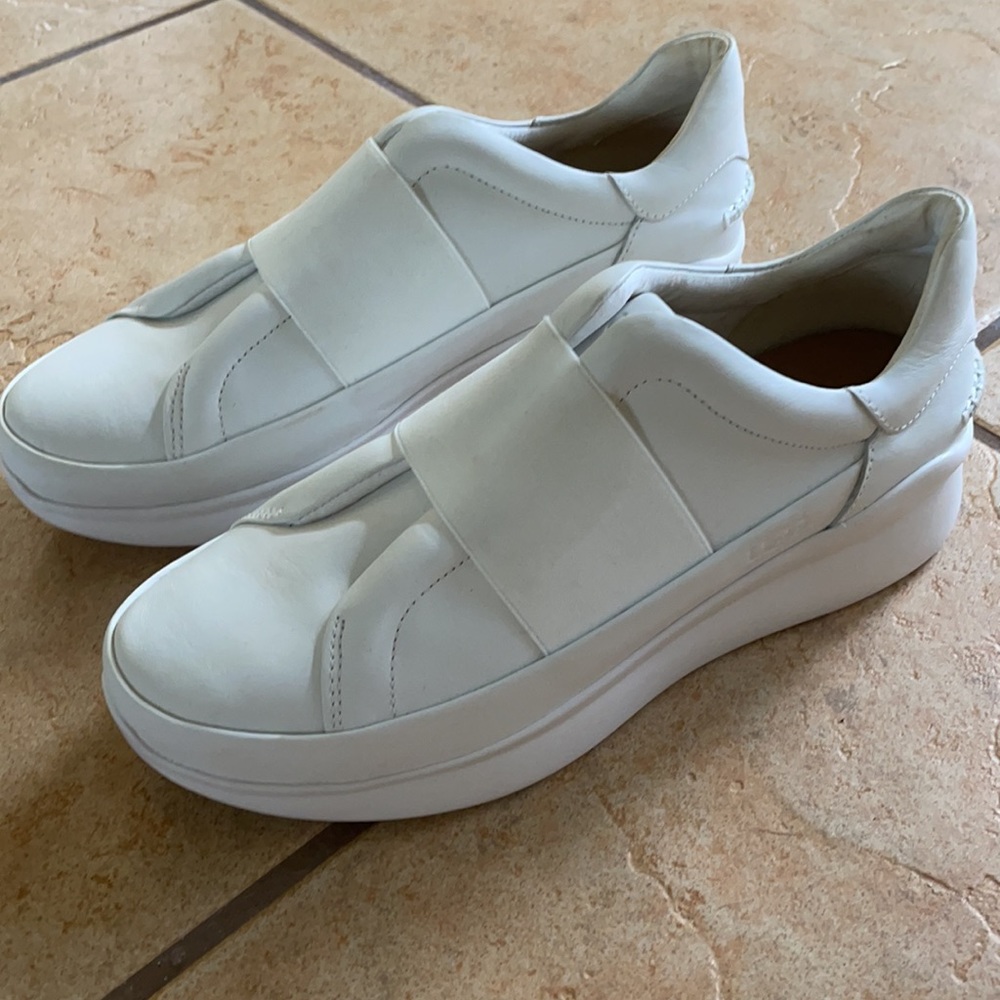 Ugg Women’s Libu Sneaker White